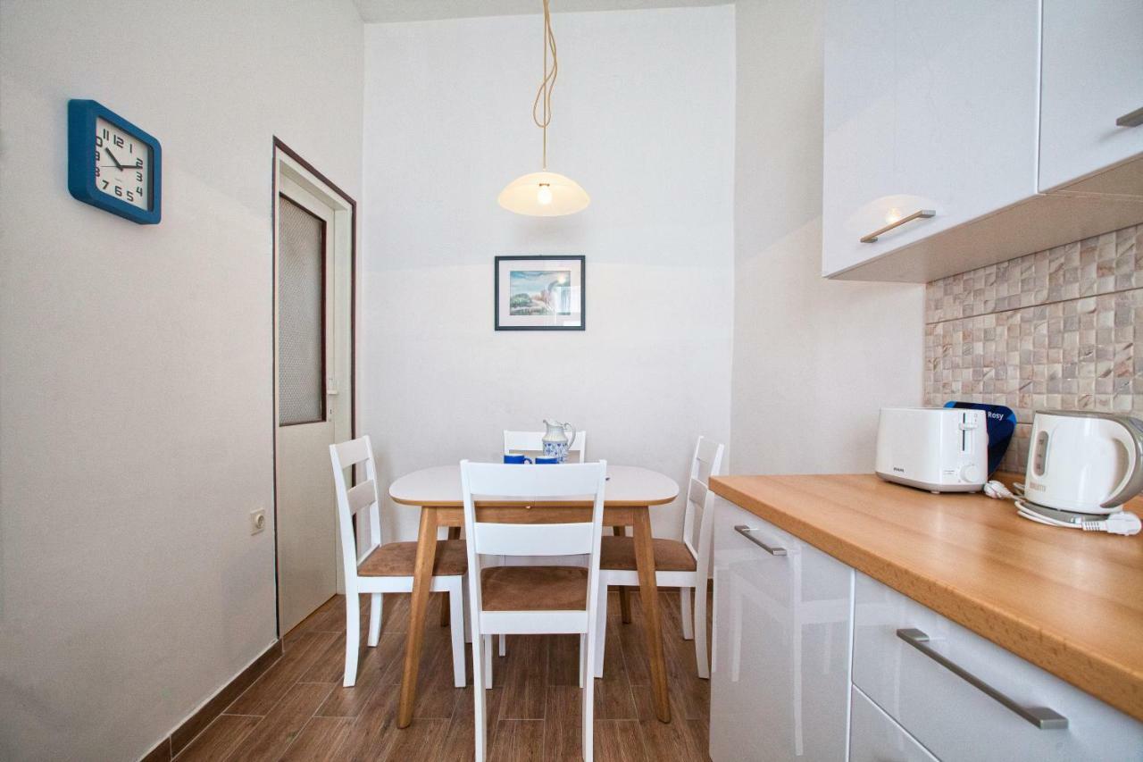Apartment Rosy Pula Exterior foto