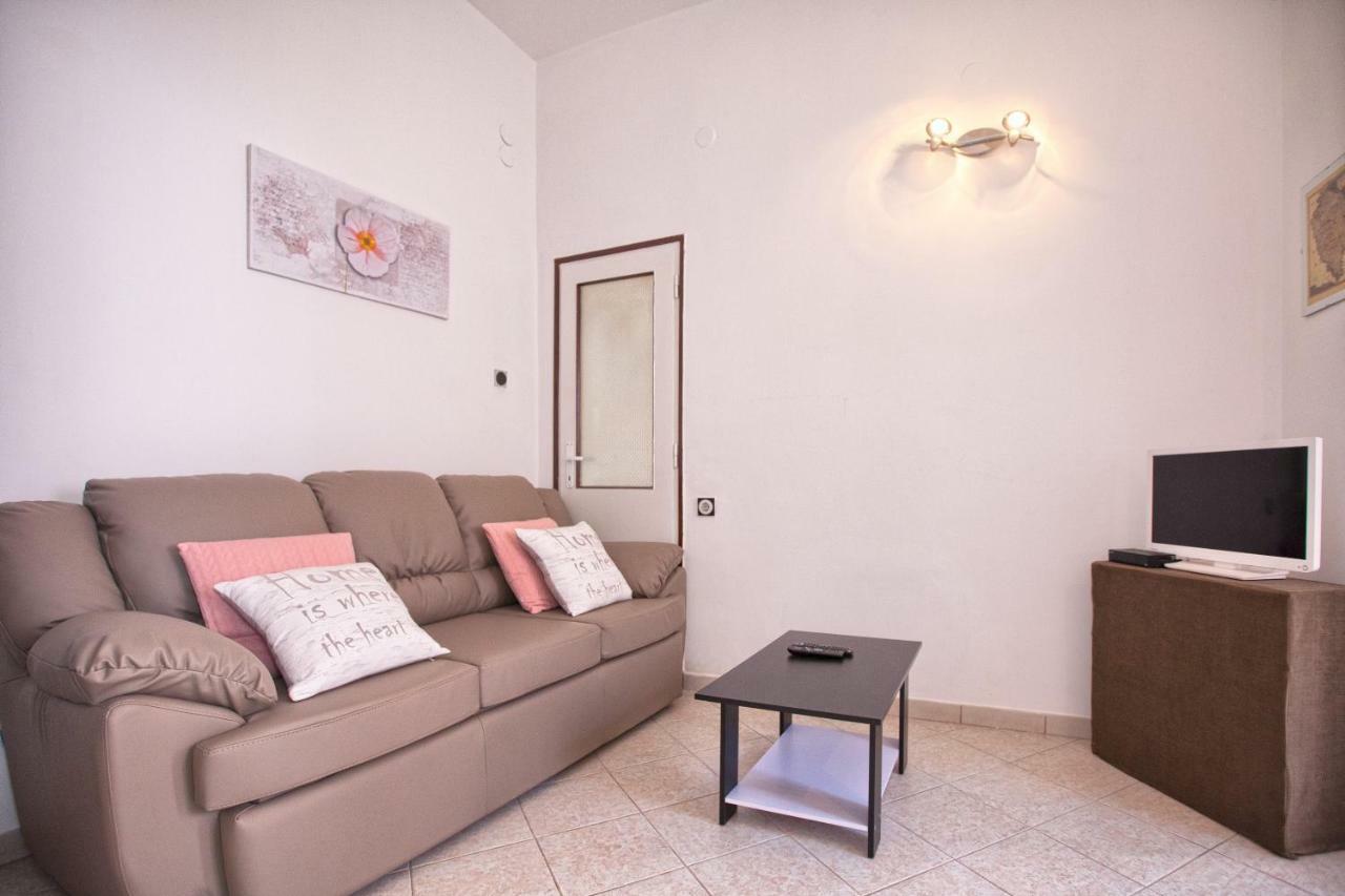 Apartment Rosy Pula Exterior foto